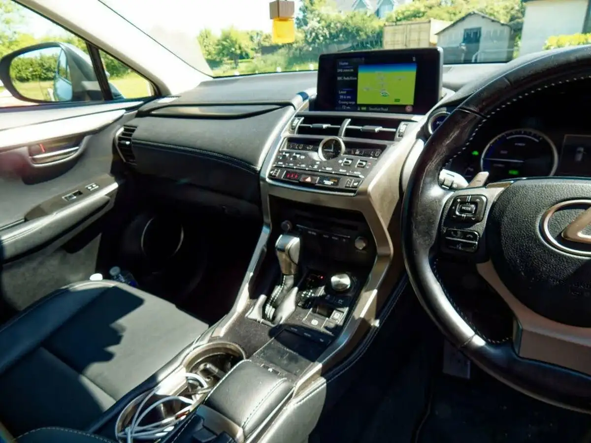 2020-lexus-nx-300h-25-nx-4wd-premium-sport-edition-big-35