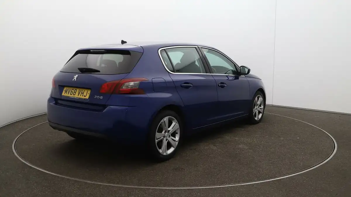 2018-peugeot-308-15-bluehdi-allure-15-bluehdi-big-55