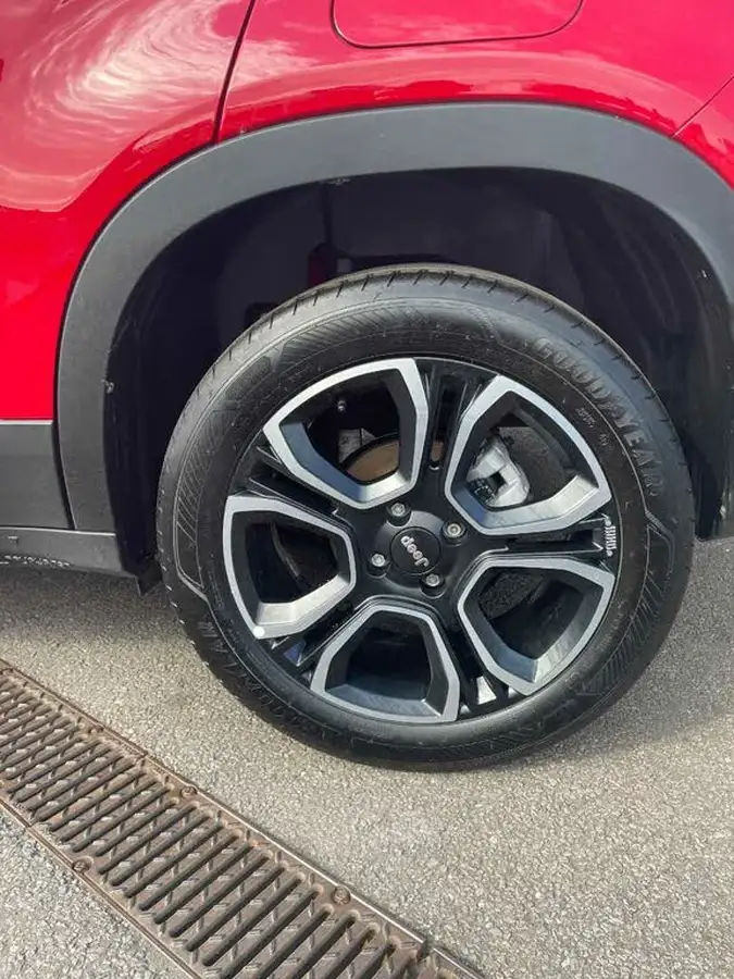 2024-jeep-avenger-12-gse-altitude-big-30