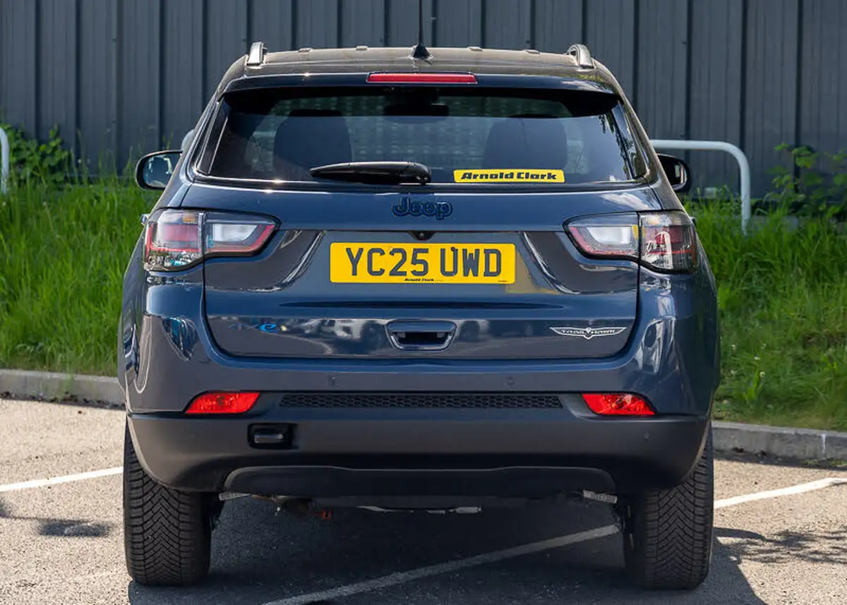 2025-jeep-compass-13-gse-trailhawk-big-11
