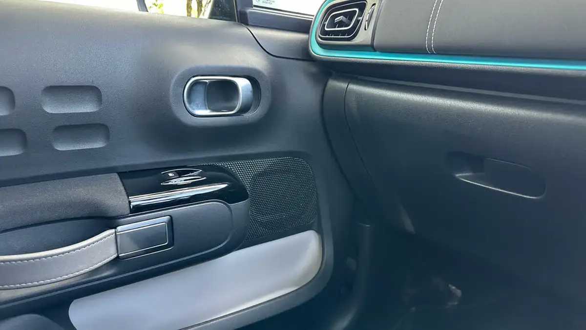 2022-citroen-c3-12-puretech-shine-plus-110ps-ss-eat6-big-40
