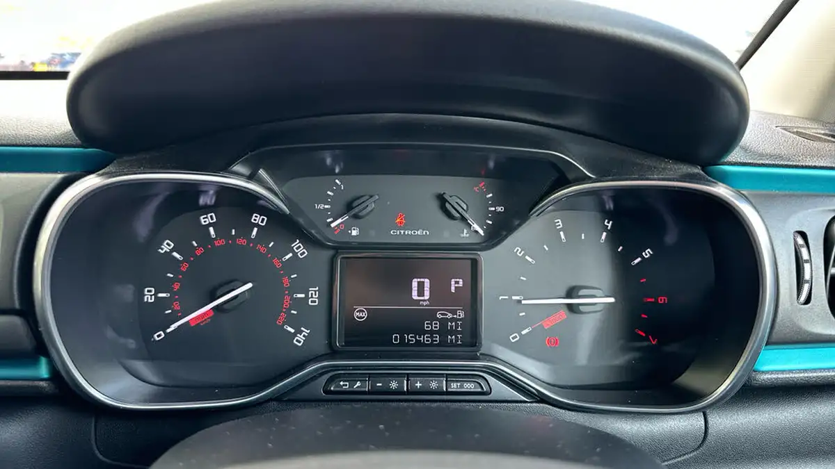 2022-citroen-c3-12-puretech-shine-plus-110ps-ss-eat6-big-12