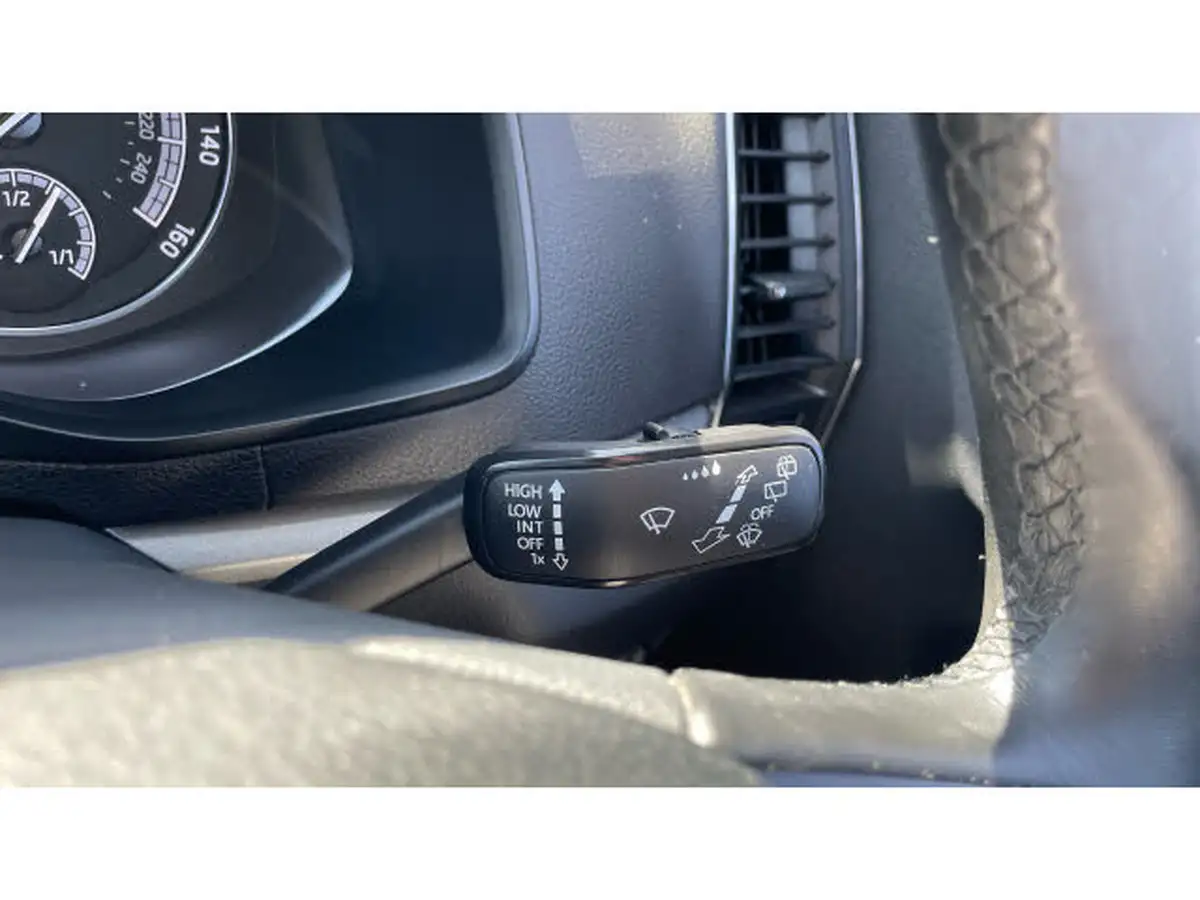 2018-skoda-karoq-15-tsi-se-act-big-31