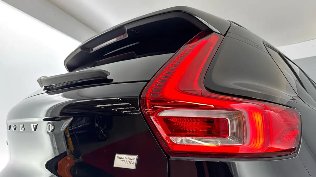 2022-volvo-c40-e-twin-recharge-pro-big-24