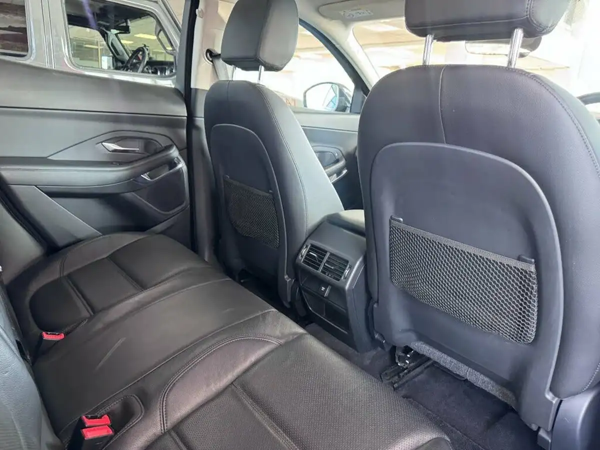 2018-jaguar-e-pace-20-i4d-s-awd-ss-auto-big-17