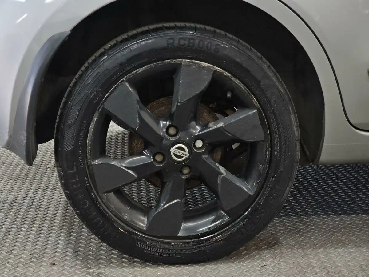 2012-nissan-note-14-n-tec-big-8