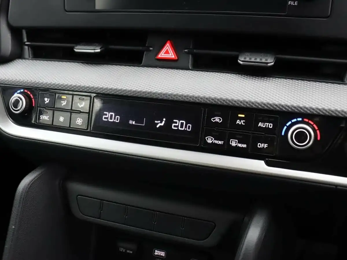 2023-kia-sportage-16-t-gdi-2-148bhp-big-26