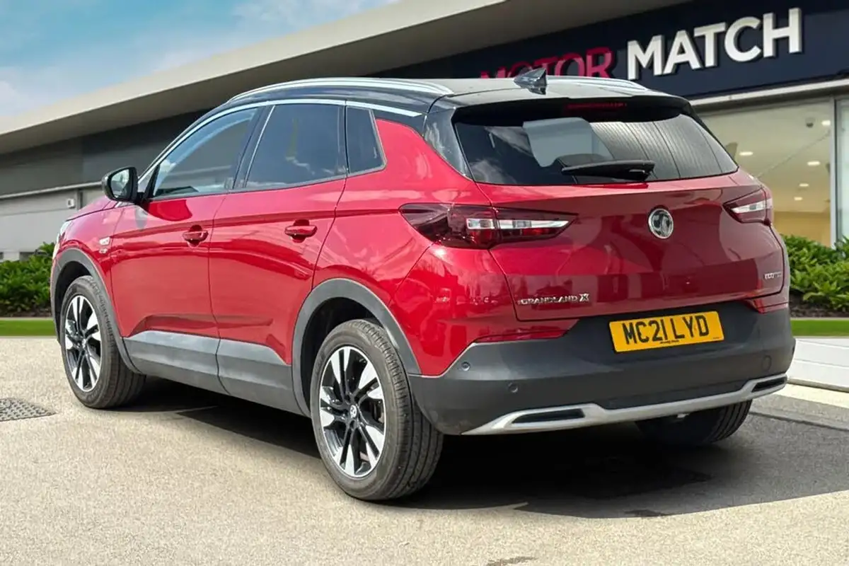 2021-vauxhall-grandland-x-12-griffin-big-1