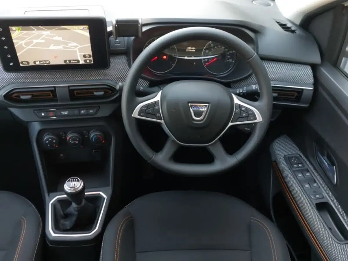 2022-dacia-sandero-stepway-10-tce-comfort-90bhp-big-6