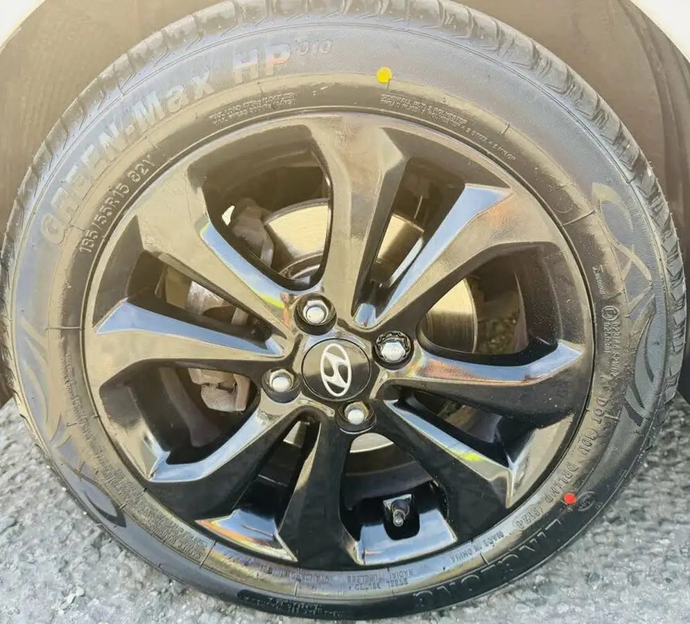 2019-hyundai-i10-10-play-big-21