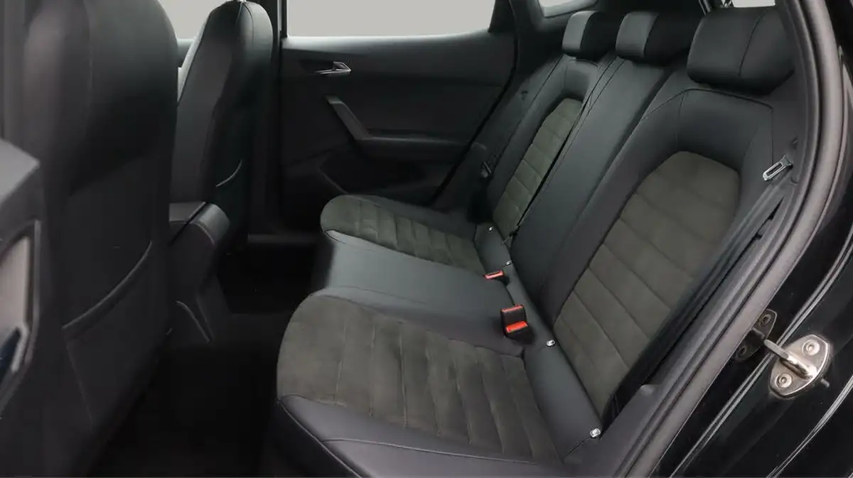 2021-seat-arona-10-tsi-xcellence-lux-110ps-big-16