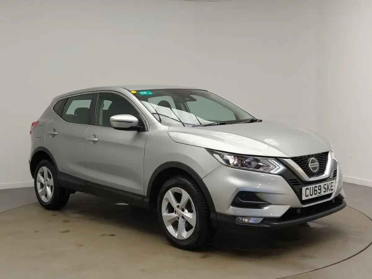 2018-nissan-qashqai-13-dig-t-acenta-premium-160ps-big-0