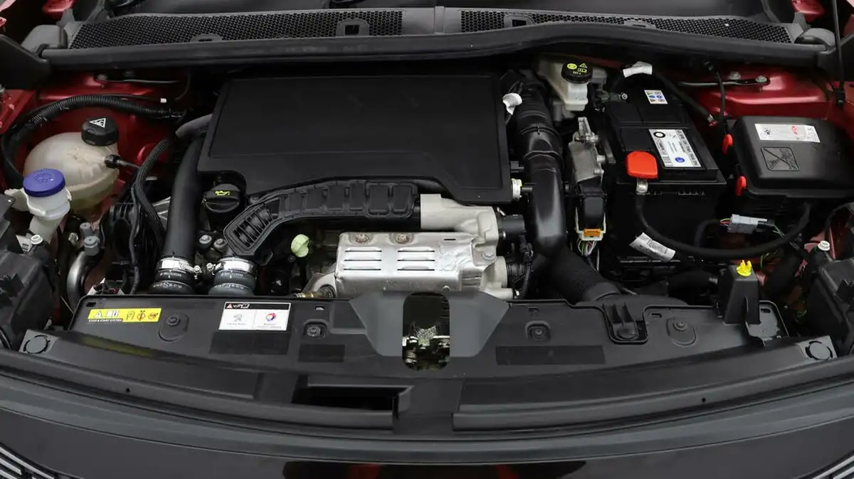 2020-peugeot-2008-suv-12-puretech-allure-100bhp-big-18