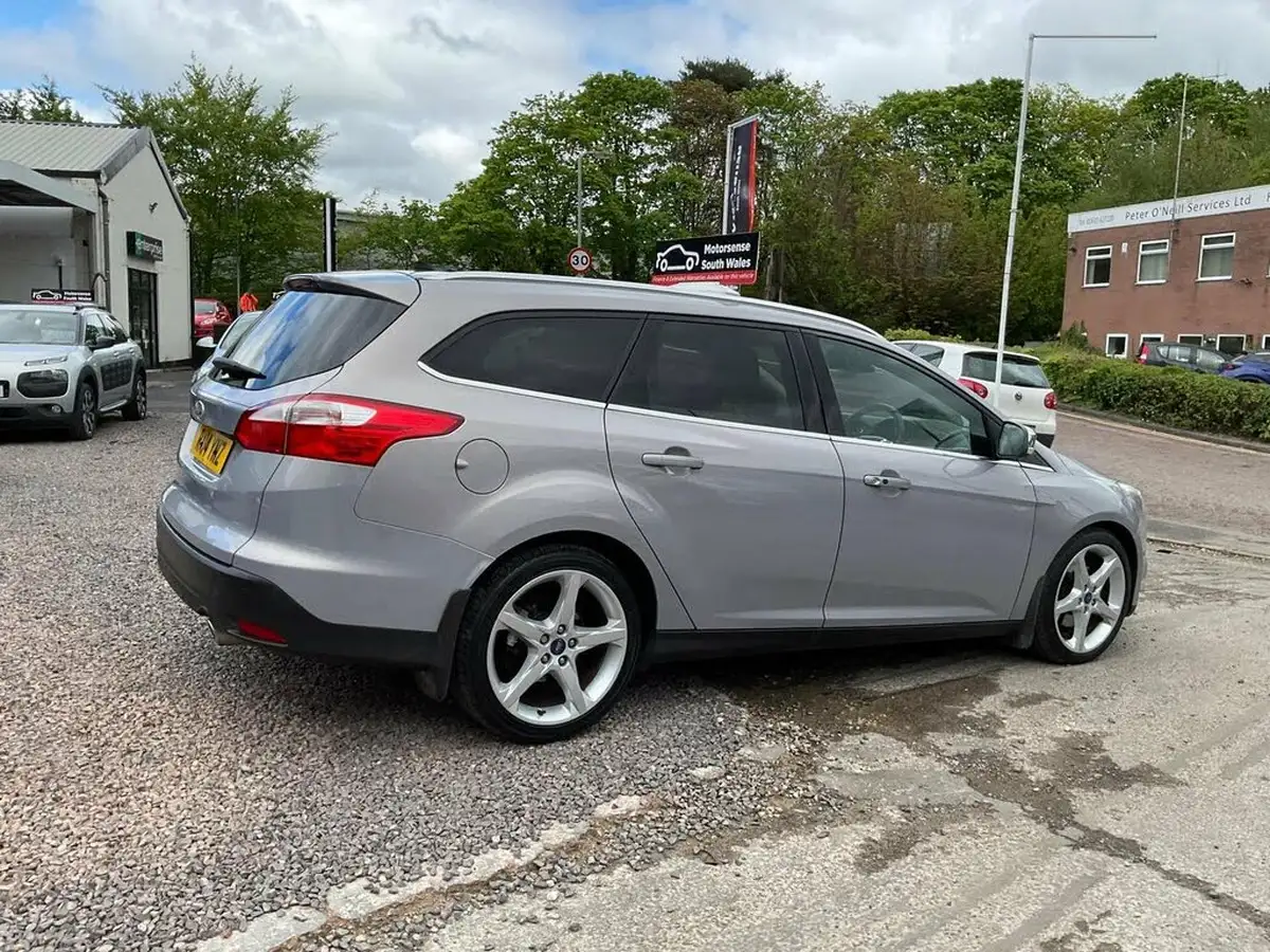 2013-ford-focus-20td-titanium-x-estate-powershift-big-61