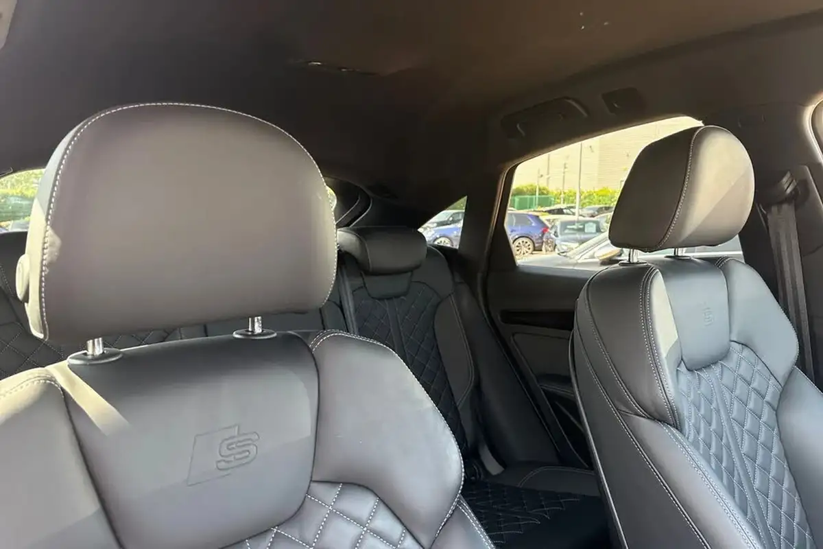 2022-audi-q5-20-40-tdi-edition-1-sportback-big-23