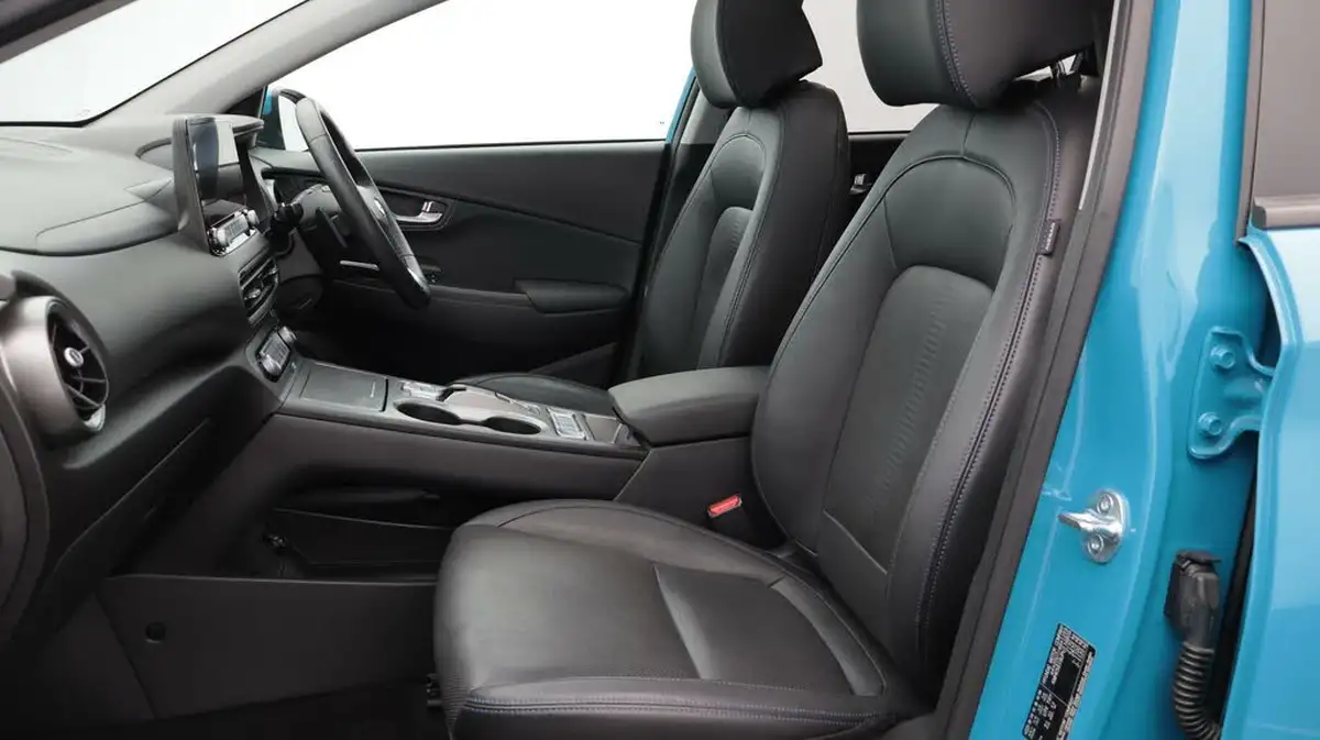 2023-hyundai-kona-e-ultimate-204ps-64kwh-105kw-obc-big-14