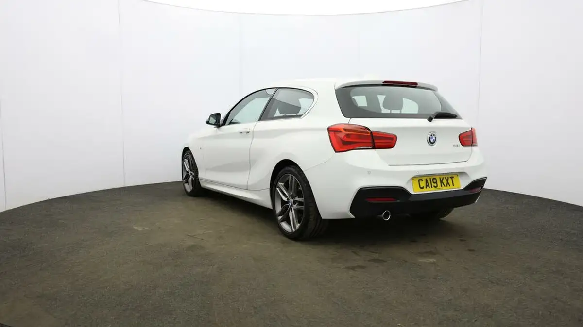 2018-bmw-1-series-15-118i-m-sport-3d-big-42