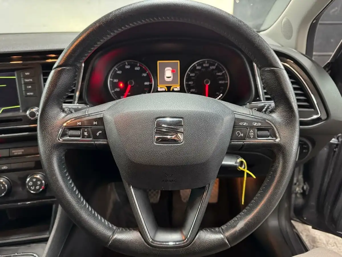 2015-seat-leon-14-se-tech-pack-hatchback-5d-1395cc-big-2