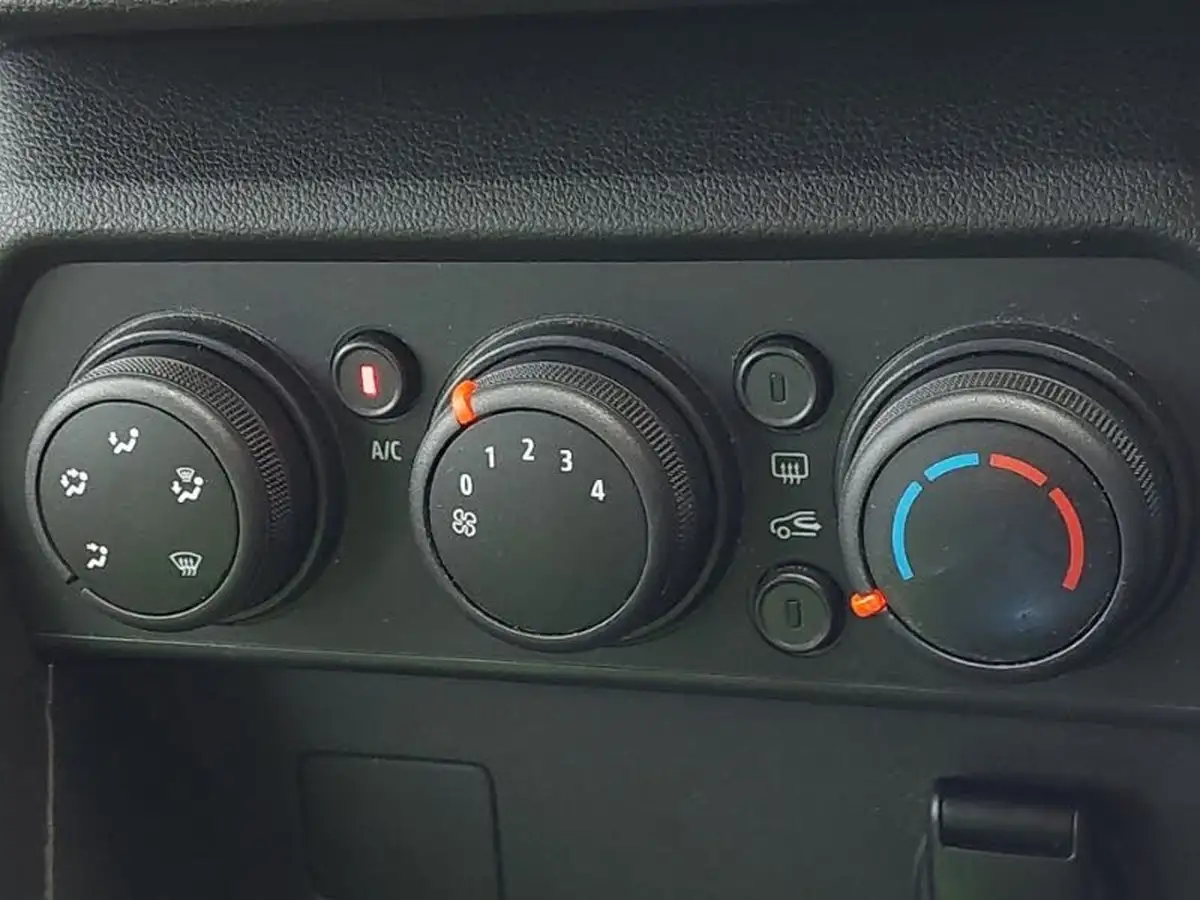 2021-dacia-sandero-stepway-10-tce-essential-90bhp-big-12