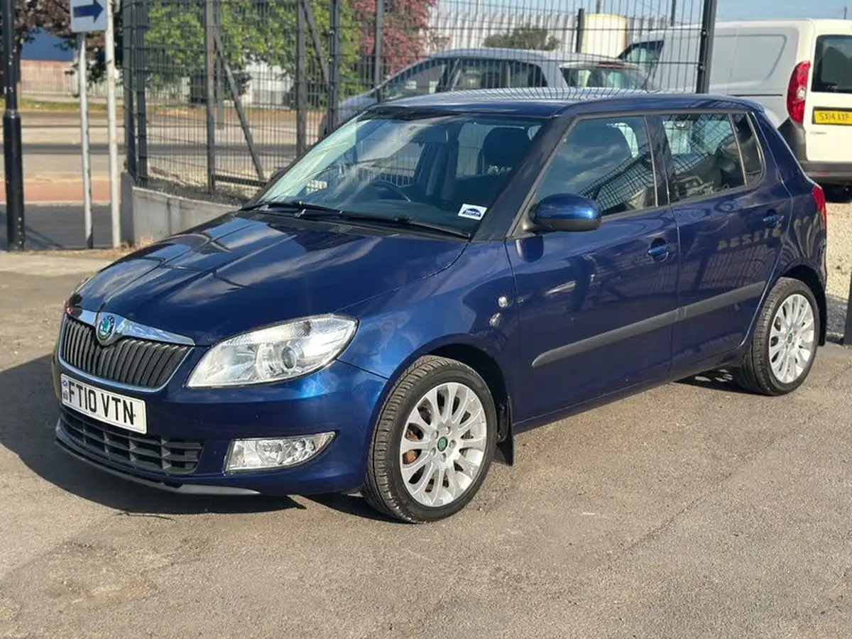 2010-skoda-fabia-12-elegance-85bhp-hatchback-1198cc-big-12