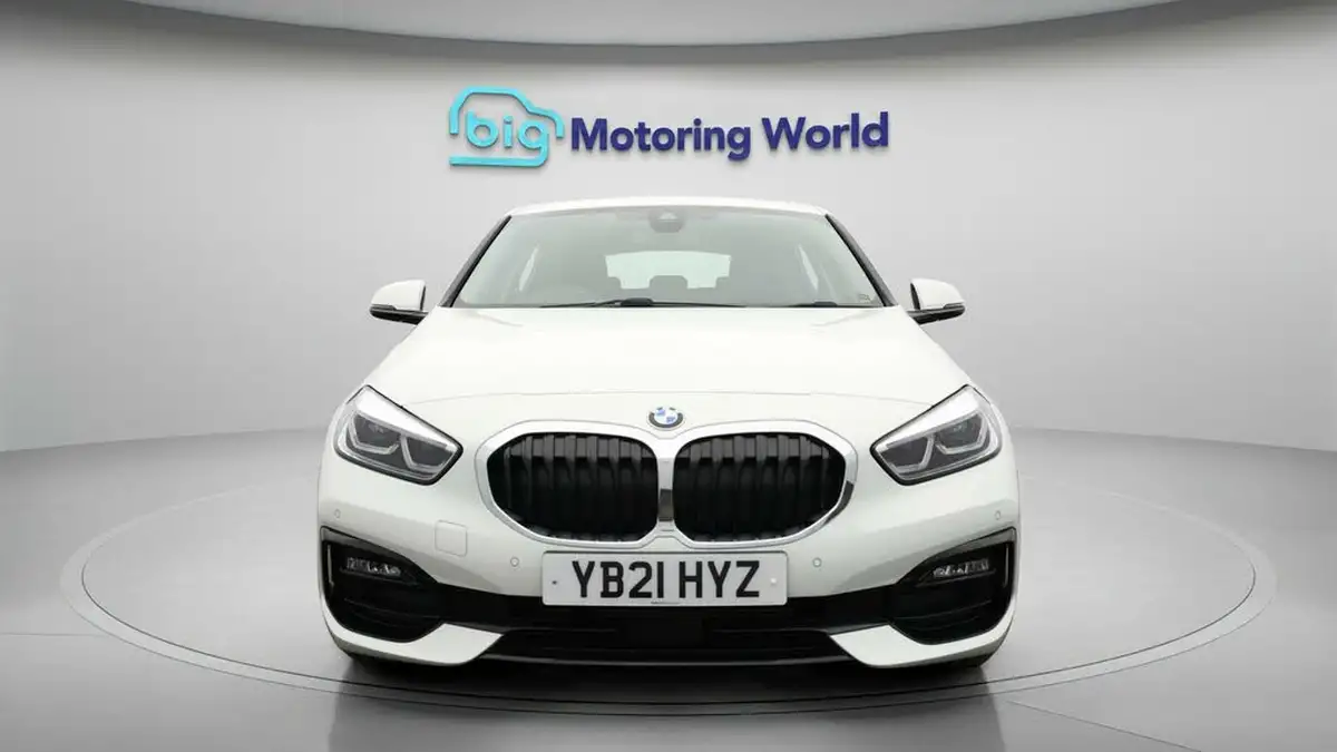 2021-bmw-1-series-20td-120d-xdrive-sport-lcp-big-1