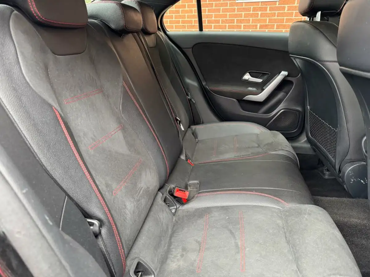 2019-mercedes-benz-a-class-15d-a180d-amg-line-saloon-4d-7g-dct-big-15