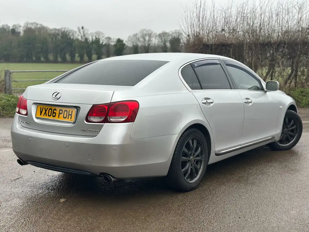 2006-lexus-gs-300-30-se-cvt-big-17