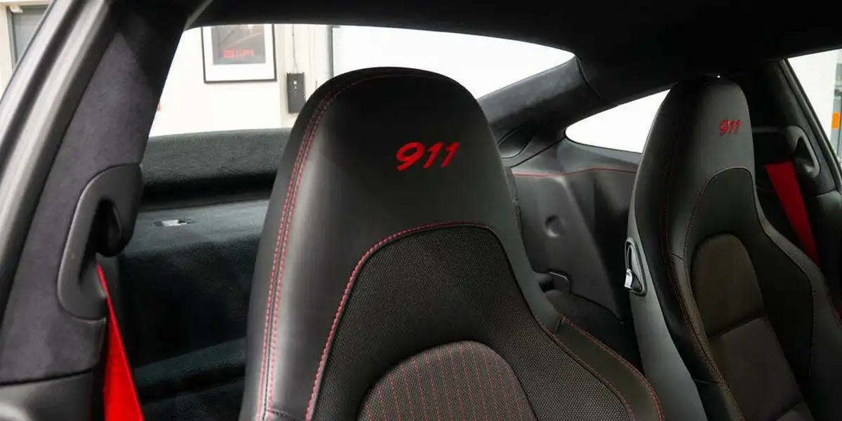 2018-porsche-911-30-carrera-t-big-15