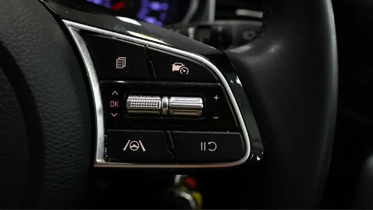 2023-kia-ceed-15-t-gdi-2-158bhp-hatchback-big-22
