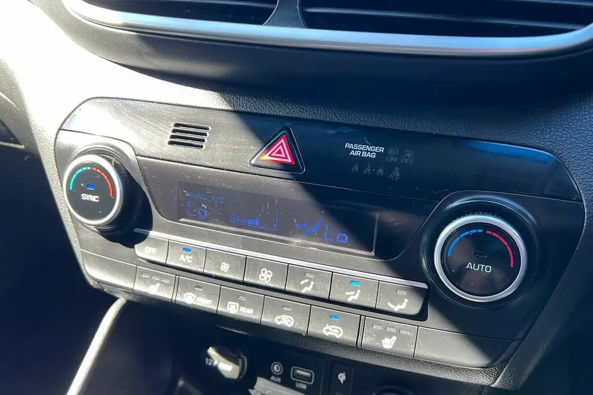 2018-hyundai-tucson-16-gdi-premium-big-31