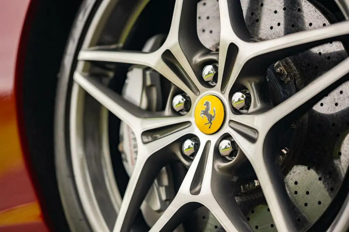 2015-ferrari-california-39-t-big-35