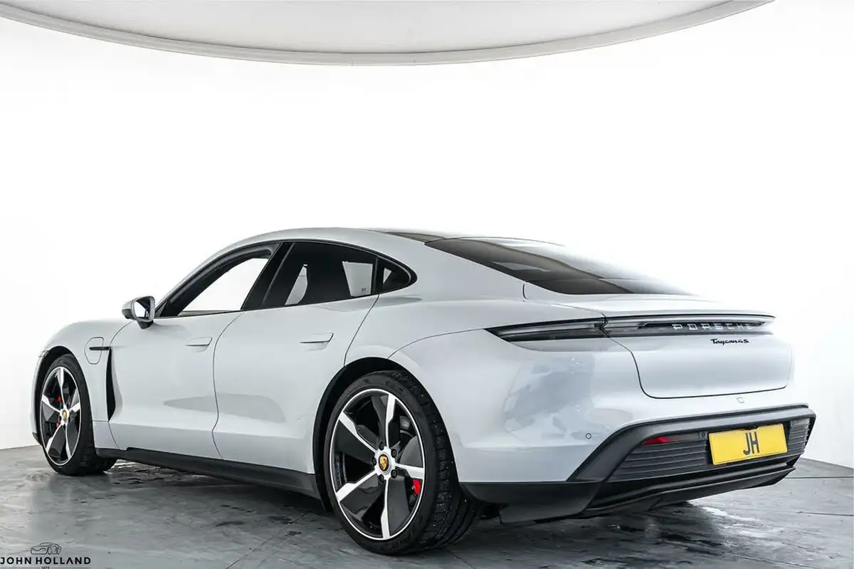 2021-porsche-taycan-e-4s-571ps-performance-battery-plus-big-1