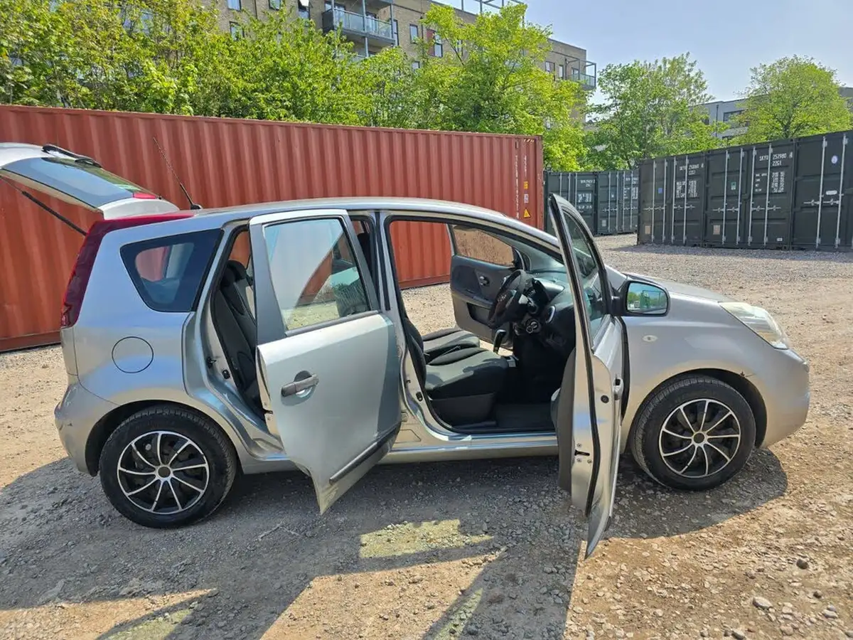 2010-nissan-note-16-visia-ac-auto-big-16