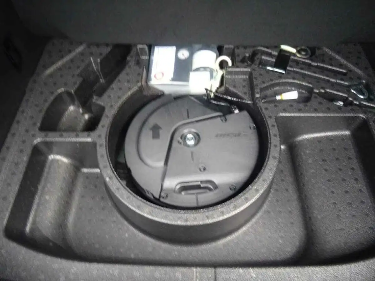 2025-mazda-cx-30-20-e-skyactiv-x-exclusive-line-big-29