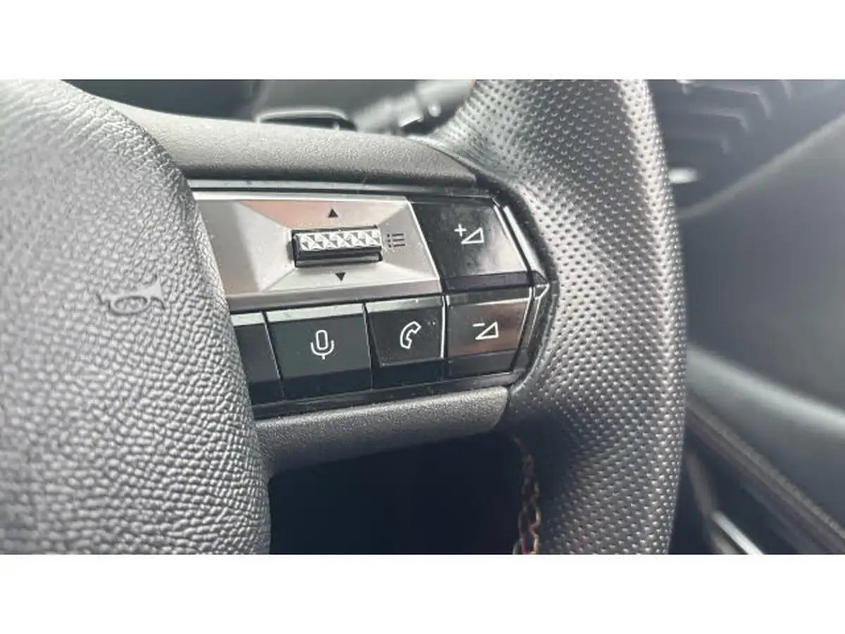 2022-ds-ds-4-16-puretech-performance-line-180ps-big-32