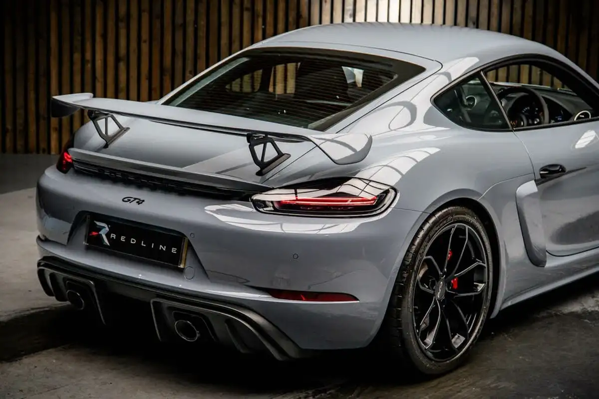 2023-porsche-cayman-718-40-cayman-gt4-pdk-big-21