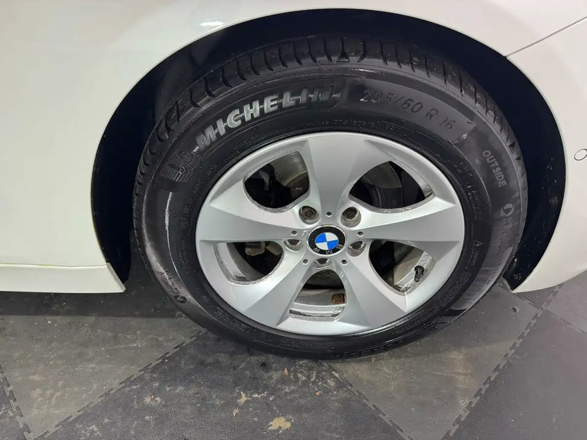 2013-bmw-3-series-20td-320d-efficientdynamics-163bhp-efficientdynamics-blueperformance-ss-touring-5d-auto-big-11