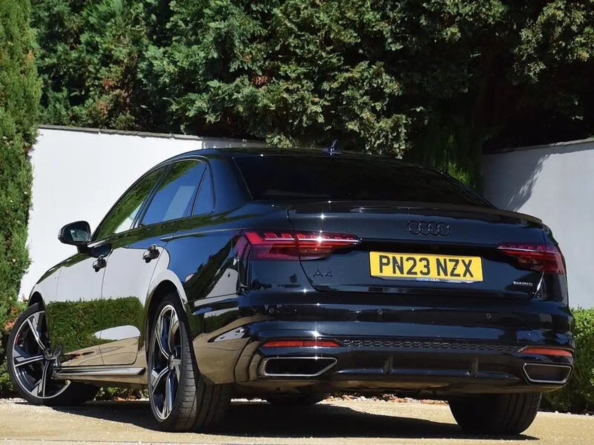 2023-audi-a4-20-40-tdi-black-edition-big-5