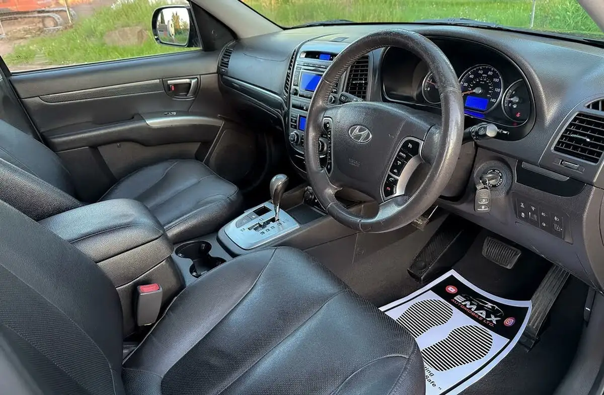 2012-hyundai-santa-fe-22td-premium-7st-auto-big-2