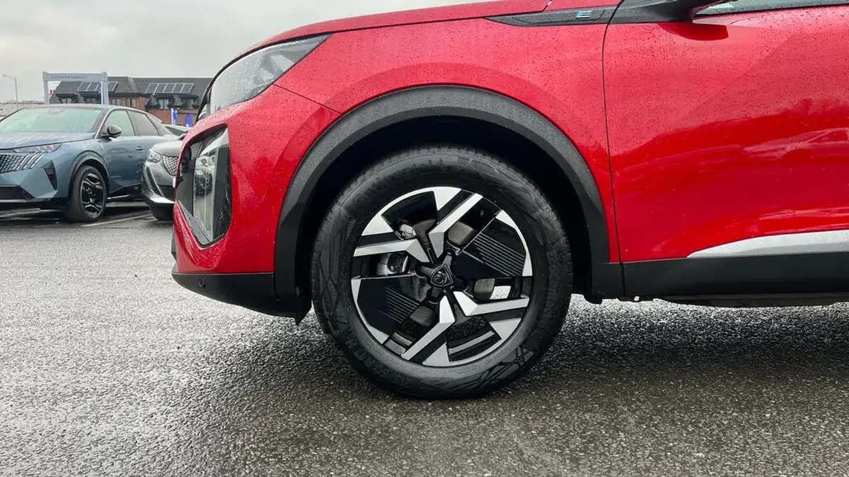 2024-peugeot-2008-suv-e-gt-136ps-50kwh-big-13