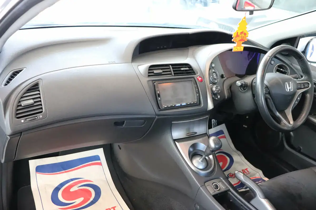 2011-honda-civic-18-es-t-big-41
