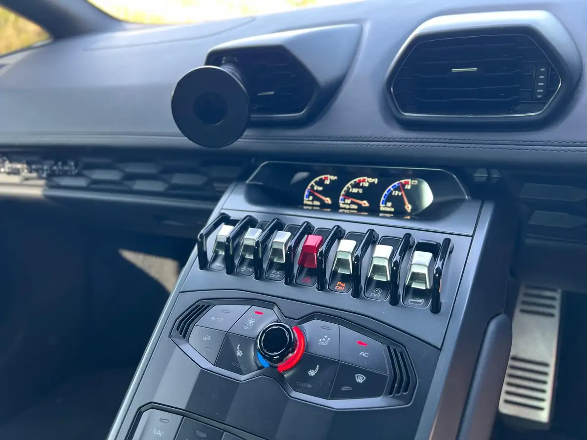 2015-lamborghini-huracan-52-lp-610-4-4wd-coupe-big-10