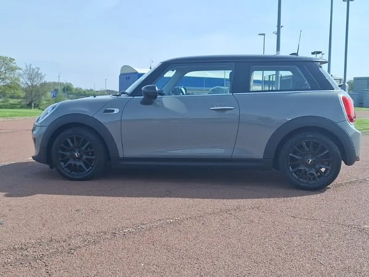 2020-mini-cooper-15-cooper-classic-nav-hatchback-3d-big-3