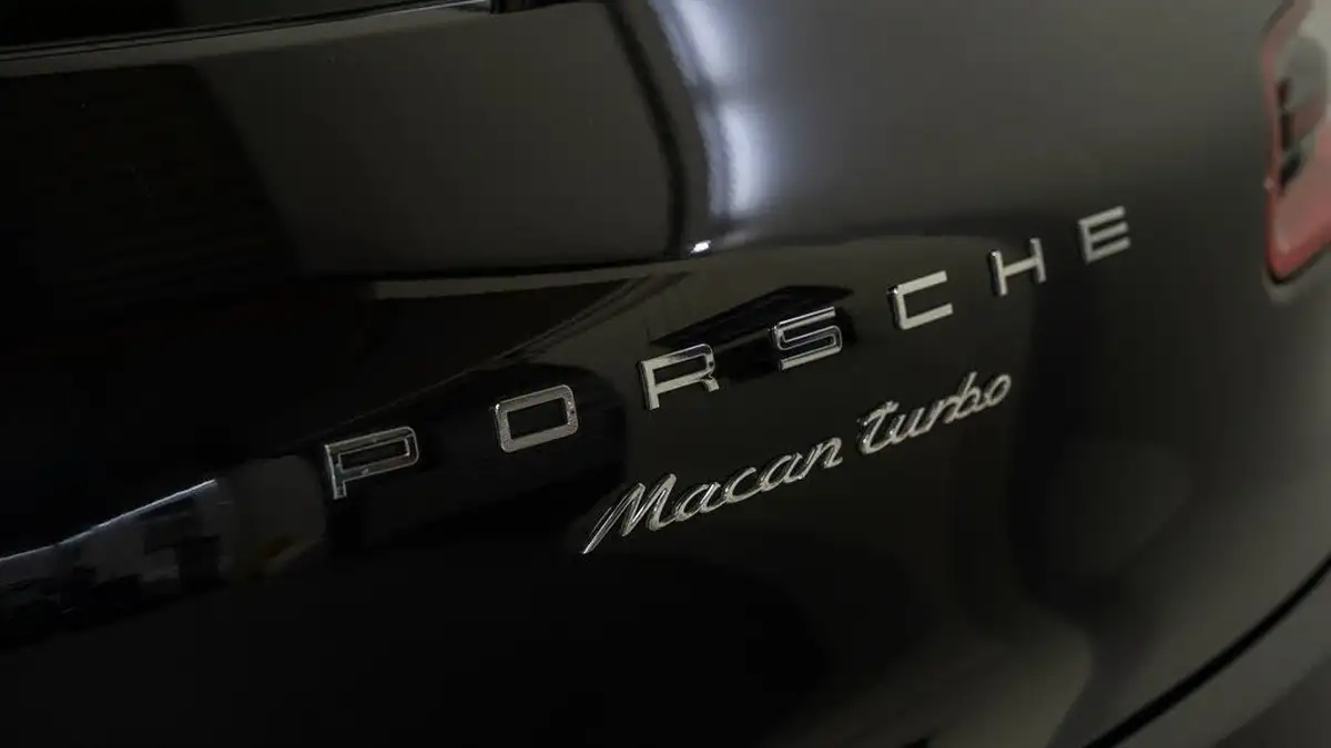 2014-porsche-macan-36-turbo-big-13
