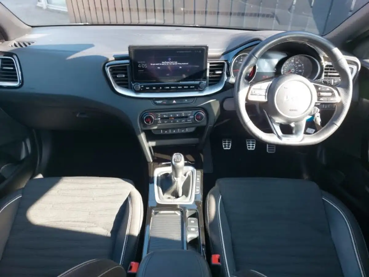2024-kia-ceed-15-t-gdi-gt-line-138bhp-big-2