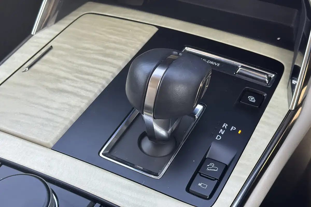 2022-mazda-cx-60-25-e-skyactiv-takumi-big-11