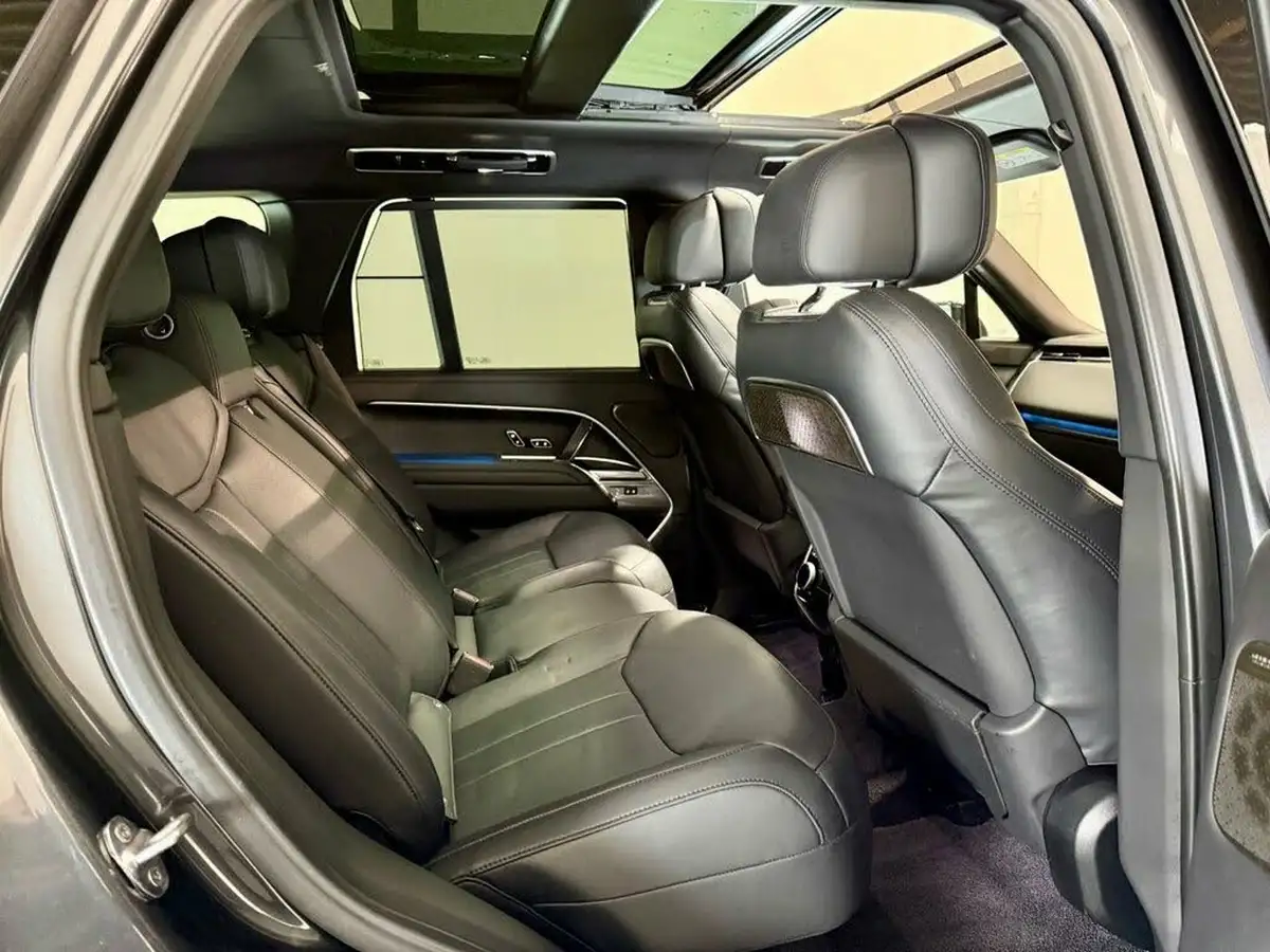2022-land-rover-range-rover-30-d350-sv-big-12