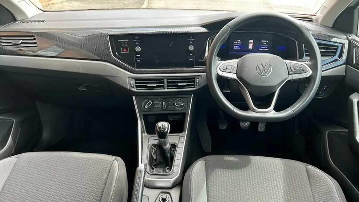 2022-volkswagen-polo-10-tsi-life-big-7
