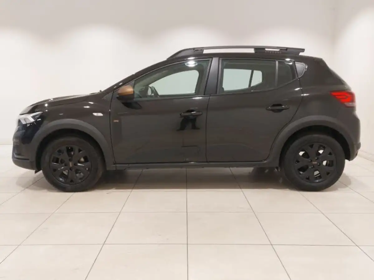 2023-dacia-sandero-stepway-10-tce-essential-90bhp-big-3