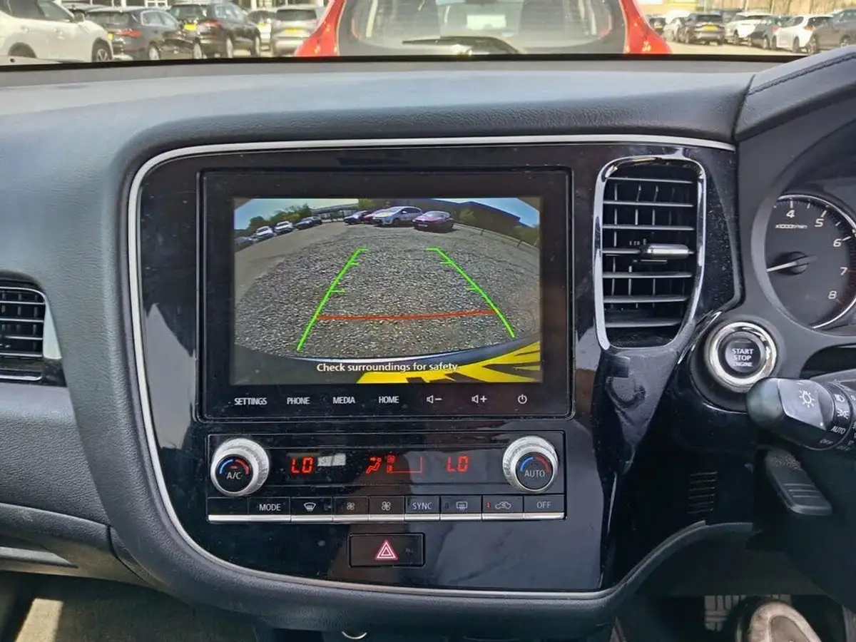 2020-mitsubishi-outlander-20-design-big-1